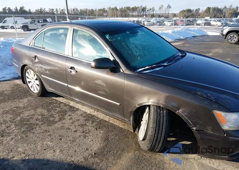 2009 Hyundai Sonata Limited V6 z USA, uszkodzony, nr VIN 5NPEU46F89H570129